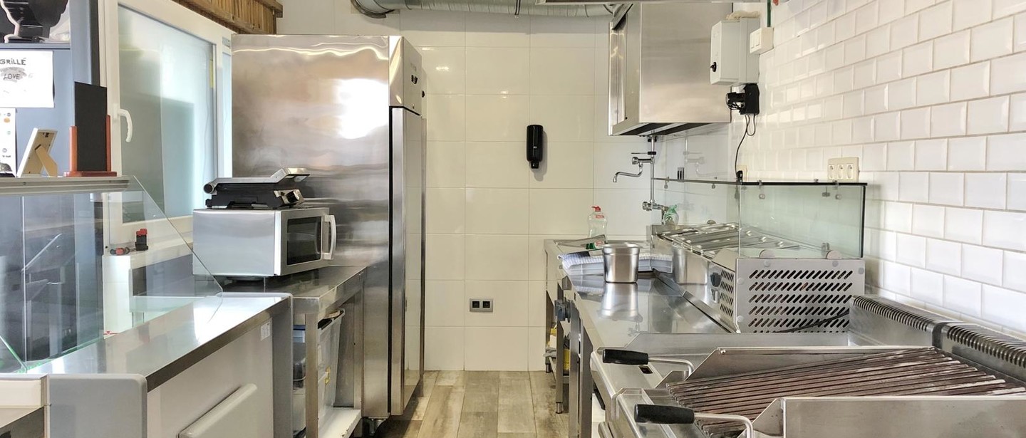 Commercieel gelijkvloers te huur in Tessenderlo