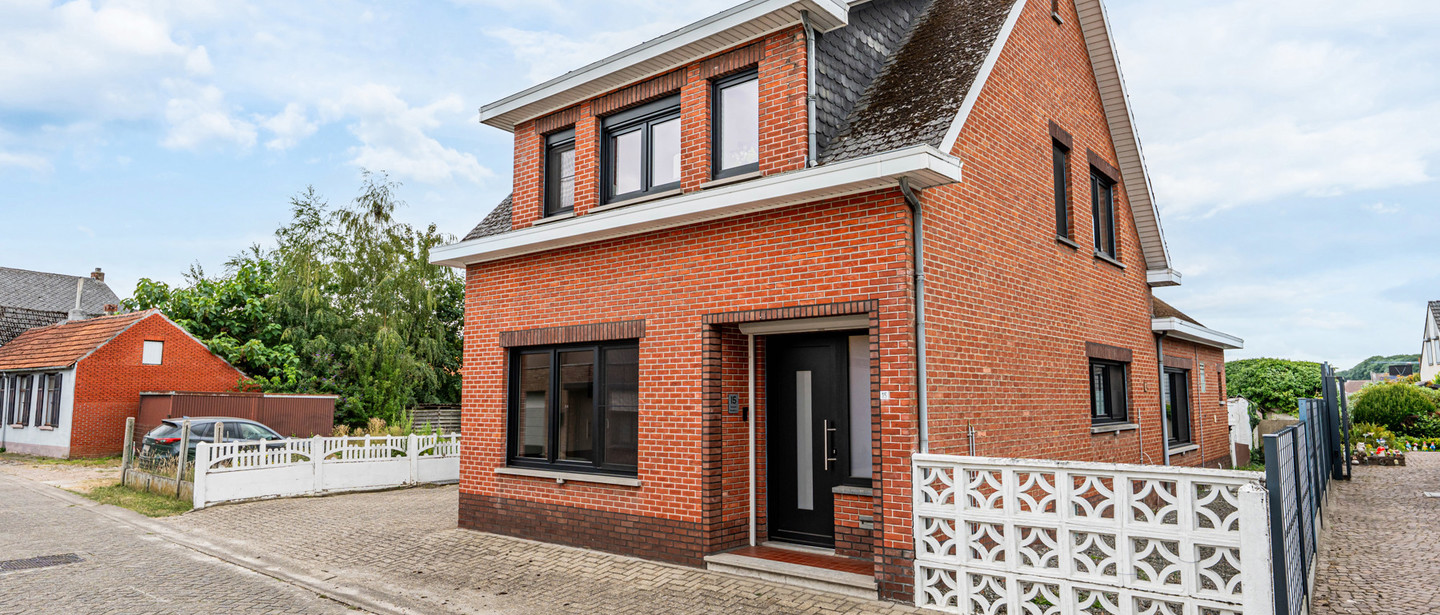 Eengezinswoning te koop in Veerle