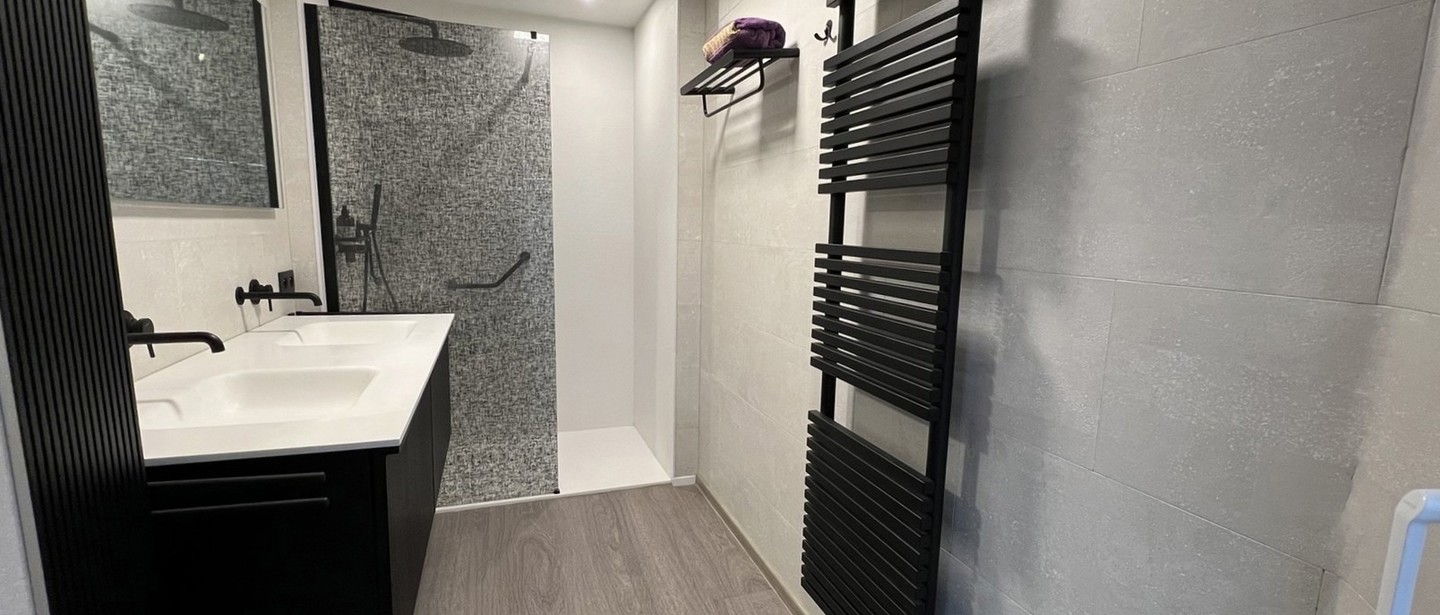 Gelijkvloerse verd. + tuin te koop in Genk