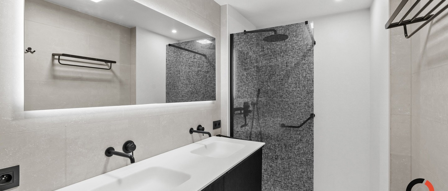 Gelijkvloerse verd. + tuin te koop in Genk