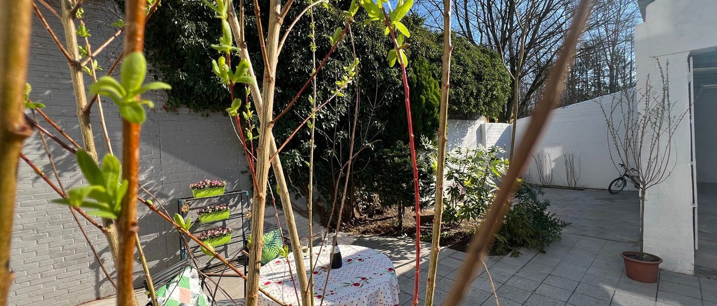 Gelijkvloerse verd. + tuin te koop in Genk