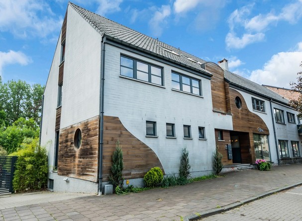 Gelijkvloerse verd. + tuin te koop in Genk
