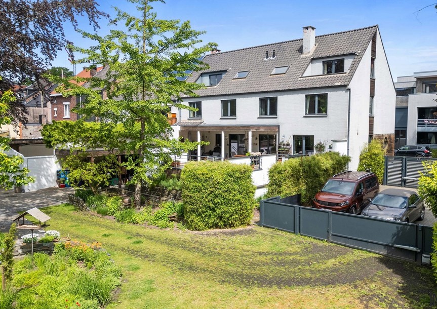 Gelijkvloerse verd. + tuin te koop in Genk