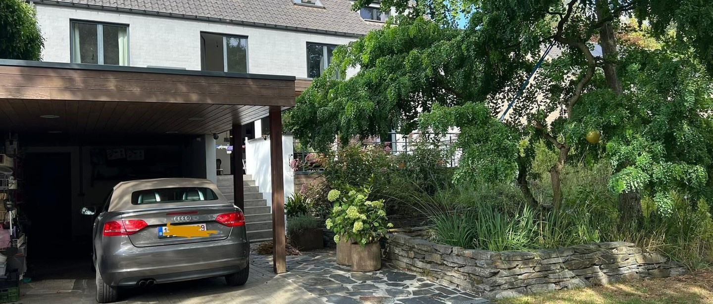 Gelijkvloerse verd. + tuin te koop in Genk