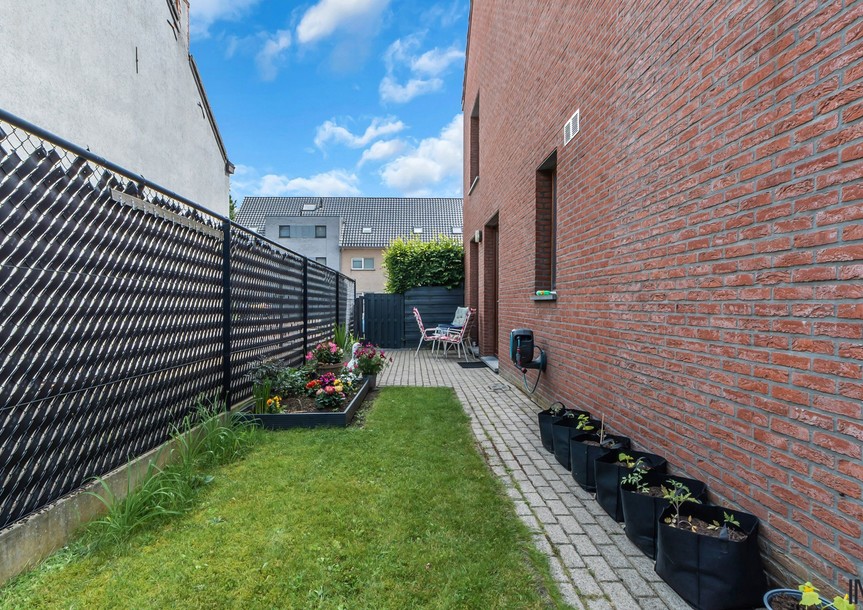 Gelijkvloerse verd. + tuin te koop in Ham