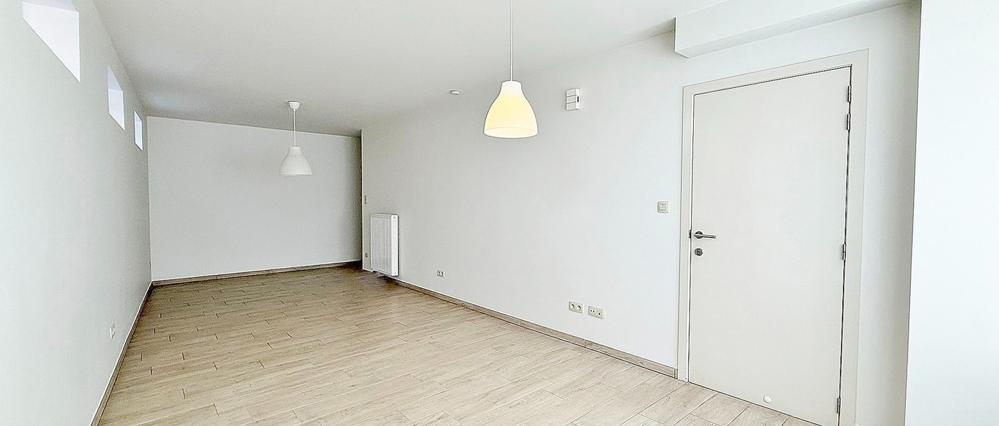 Gelijkvloerse verdieping te huur in Ham