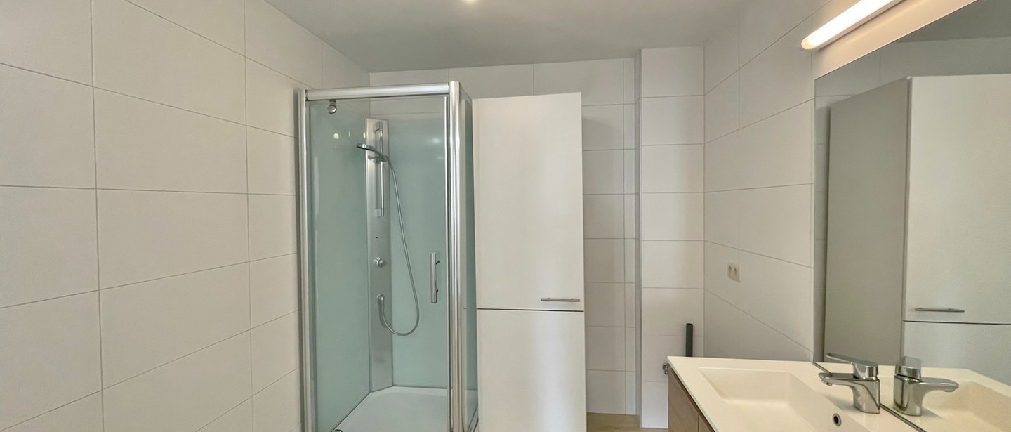 Gelijkvloerse verdieping te huur in Ham