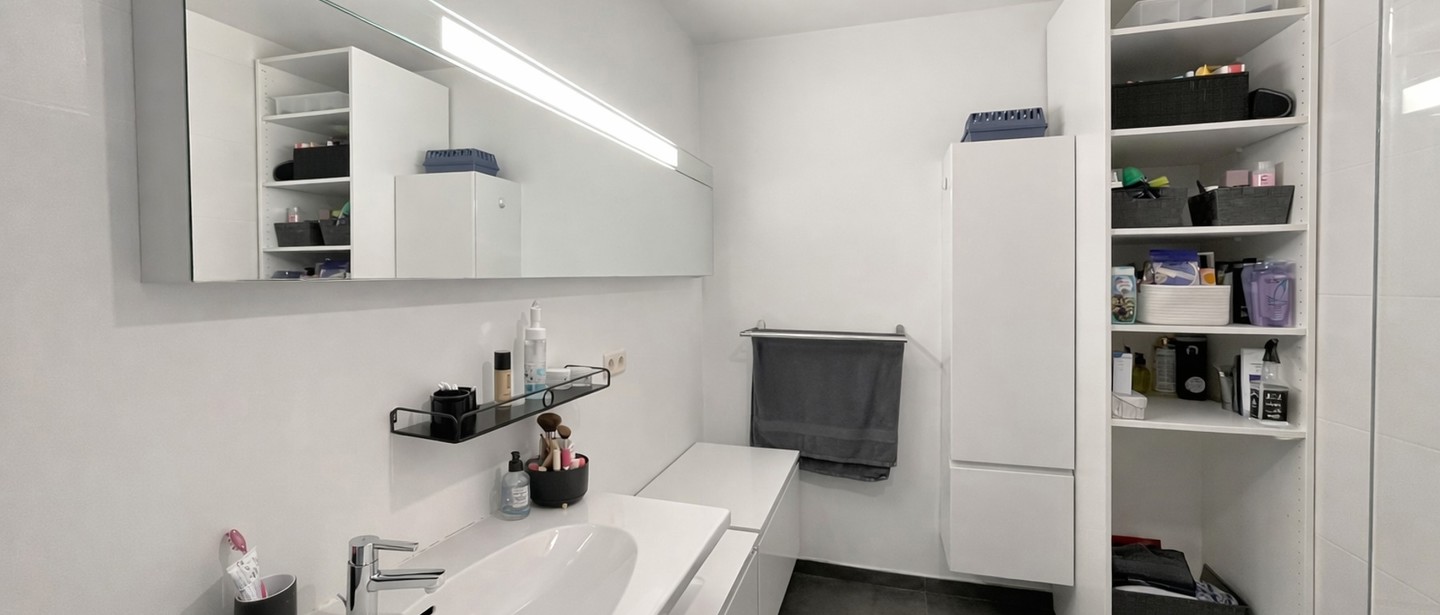 Gelijkvloerse verdieping te huur in Ham